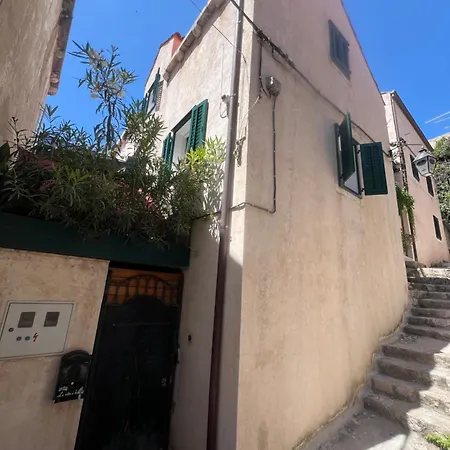 La E Bella I Villa
